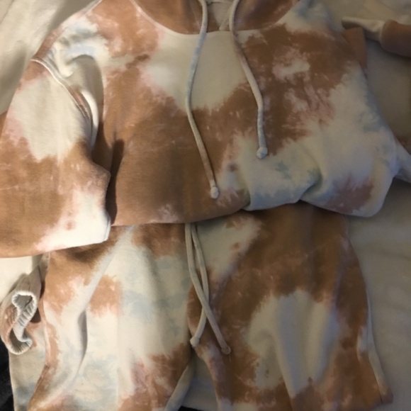 Socialite Printed Hoodie and Sweatpants Set - Picture 6 of 7